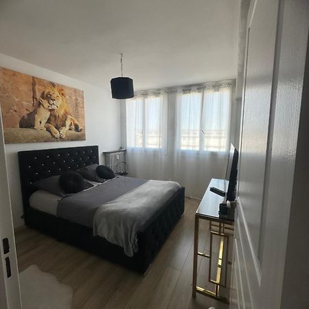 Appartement Proche Aeroport Marignane Buitenkant foto