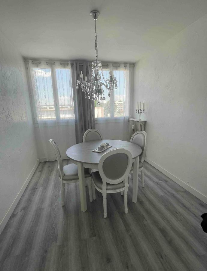 Appartement Proche Aeroport Marignane Buitenkant foto