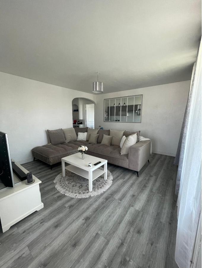 Appartement Proche Aeroport Marignane Buitenkant foto