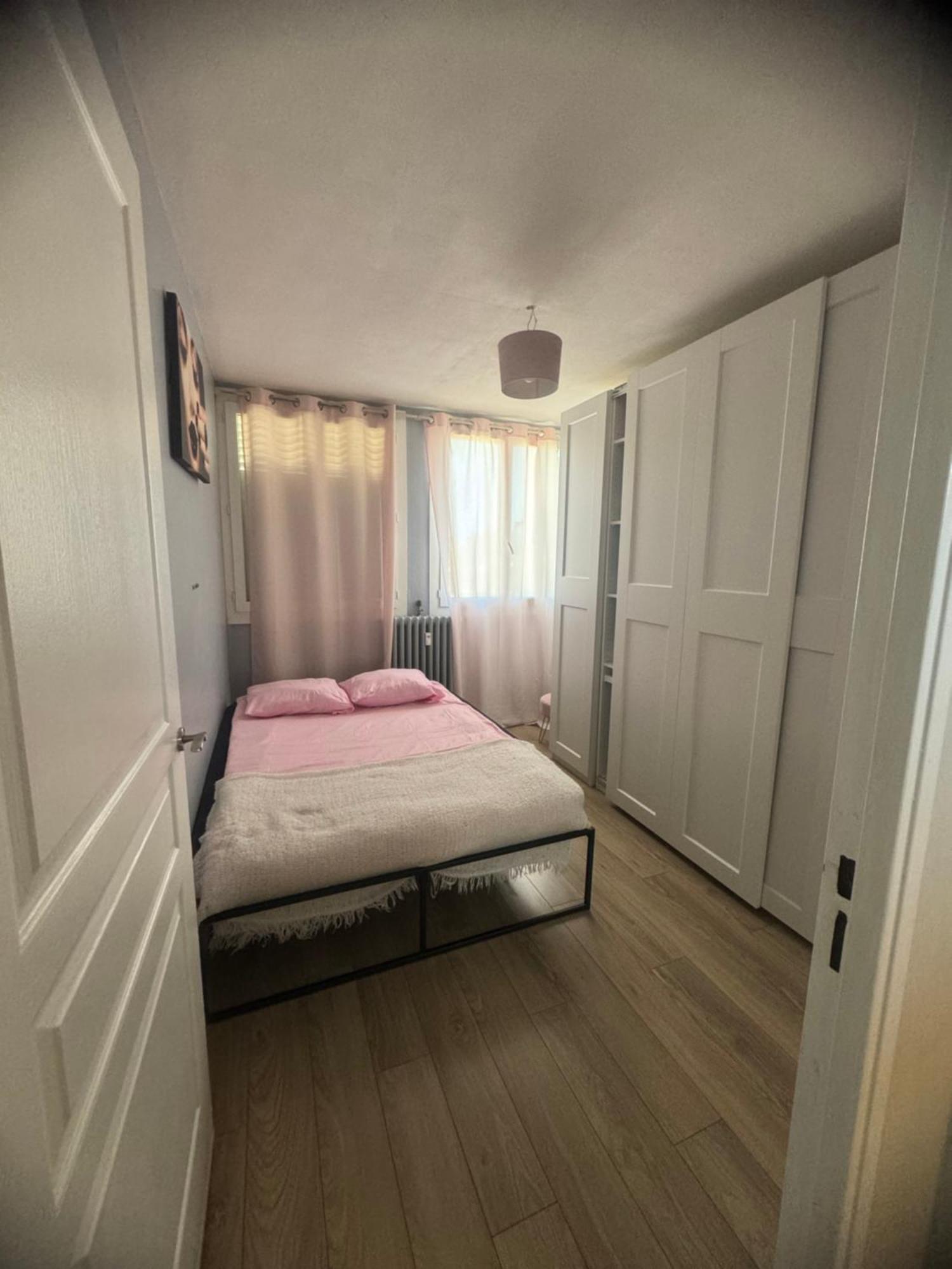 Appartement Proche Aeroport Marignane Buitenkant foto
